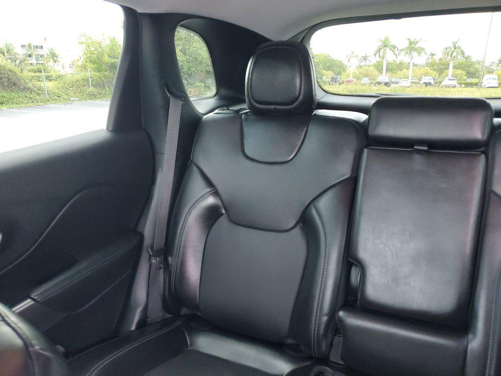 used 2020 Jeep Cherokee car, priced at $14,988