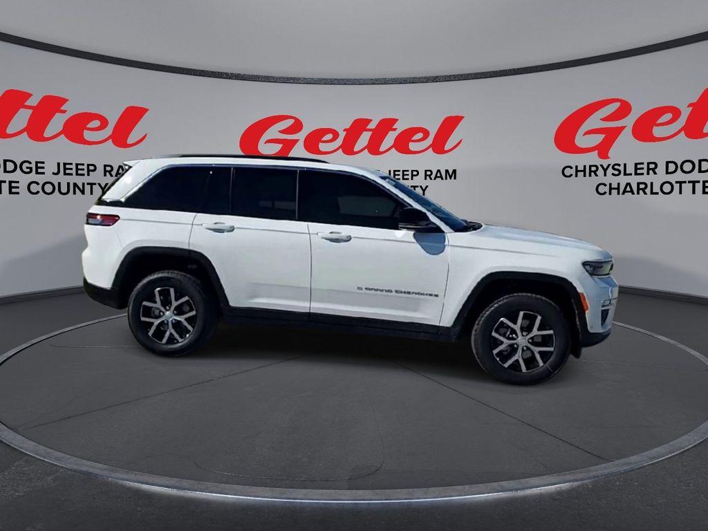 new 2025 Jeep Grand Cherokee car, priced at $43,073
