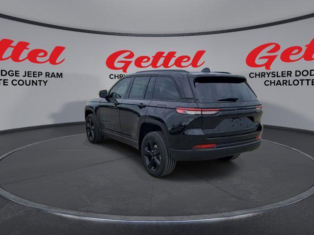 new 2025 Jeep Grand Cherokee car, priced at $45,675