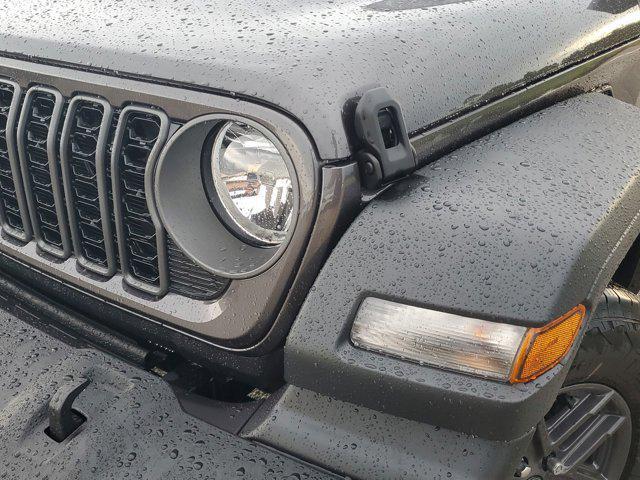 new 2025 Jeep Wrangler car, priced at $49,086
