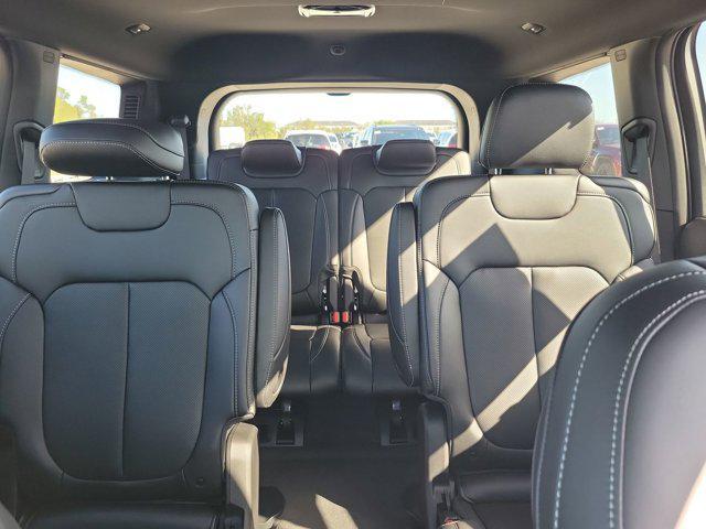new 2025 Jeep Grand Cherokee L car