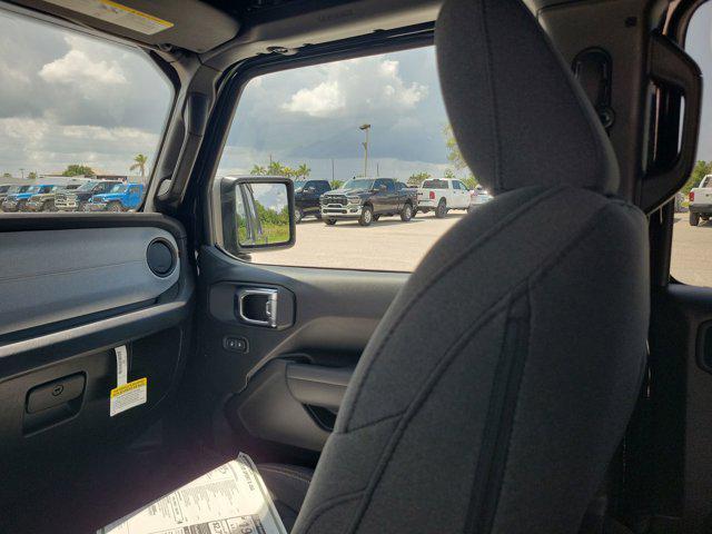 new 2025 Jeep Gladiator car, priced at $49,575