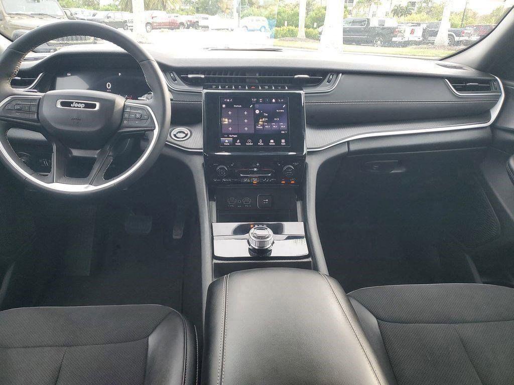 used 2024 Jeep Grand Cherokee car, priced at $31,999