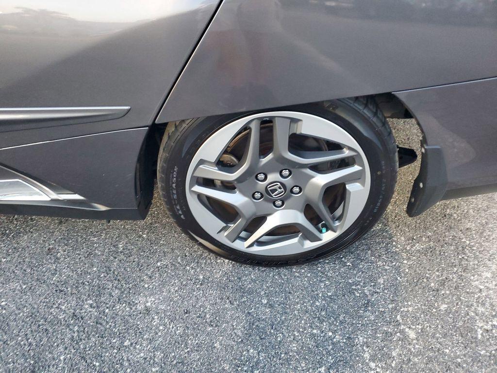 used 2018 Honda Clarity Plug-In Hybrid car, priced at $17,599