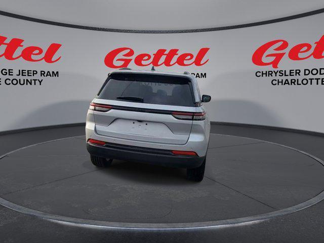 new 2025 Jeep Grand Cherokee car, priced at $45,675