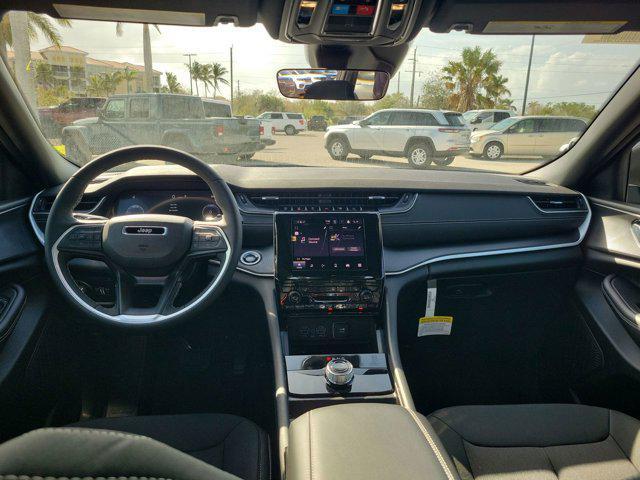 new 2025 Jeep Grand Cherokee car, priced at $41,220