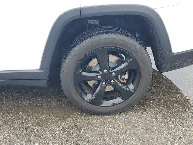 used 2023 Jeep Grand Cherokee L car, priced at $29,184