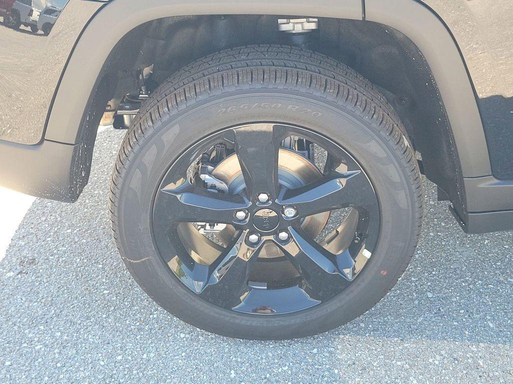 new 2025 Jeep Grand Cherokee car, priced at $43,459