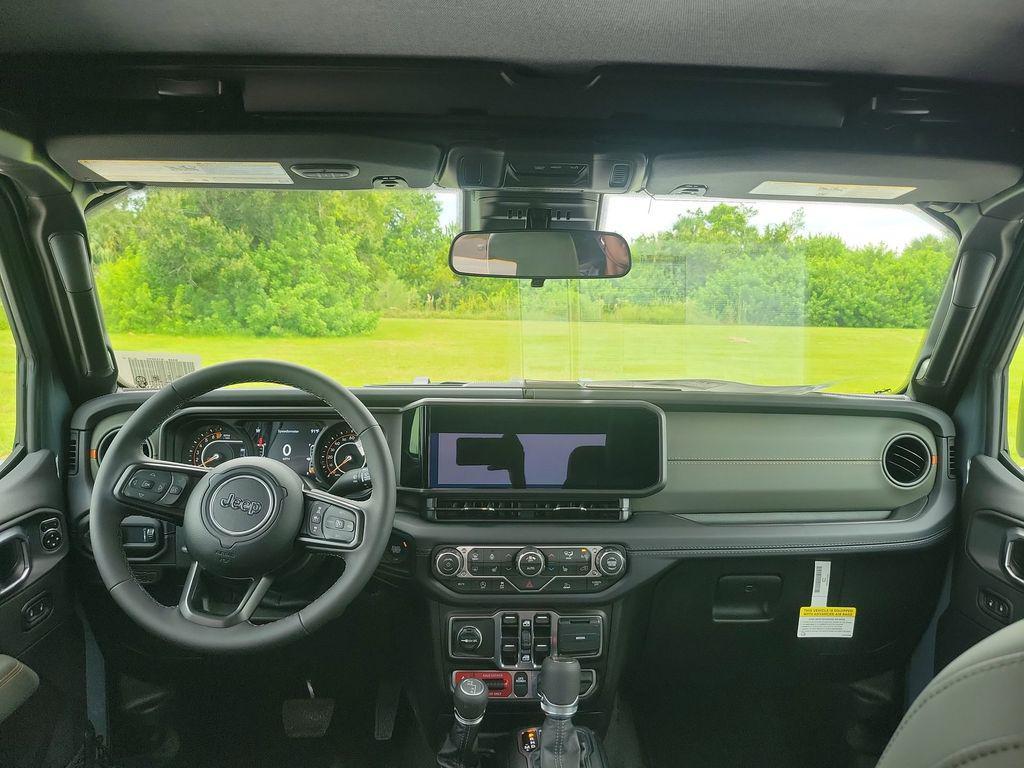new 2025 Jeep Gladiator car, priced at $48,536