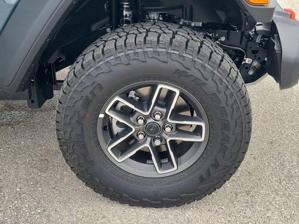 new 2025 Jeep Gladiator car, priced at $48,536