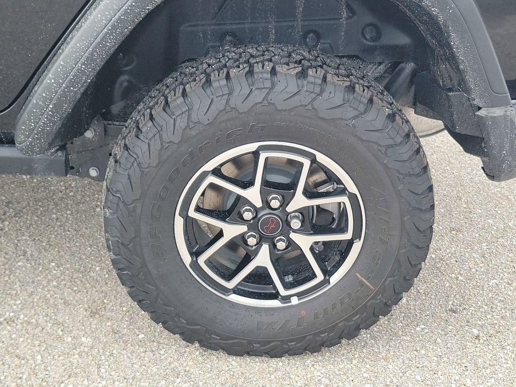 new 2025 Jeep Wrangler car, priced at $57,331