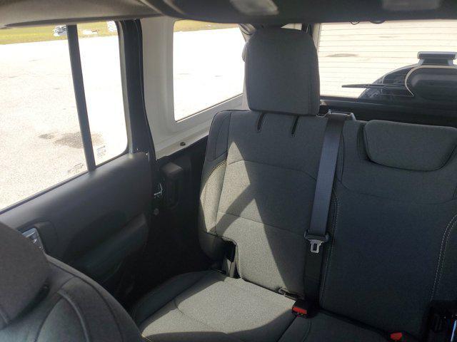 new 2025 Jeep Wrangler car
