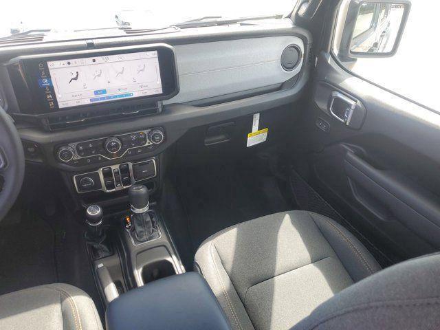 new 2025 Jeep Wrangler car, priced at $43,103