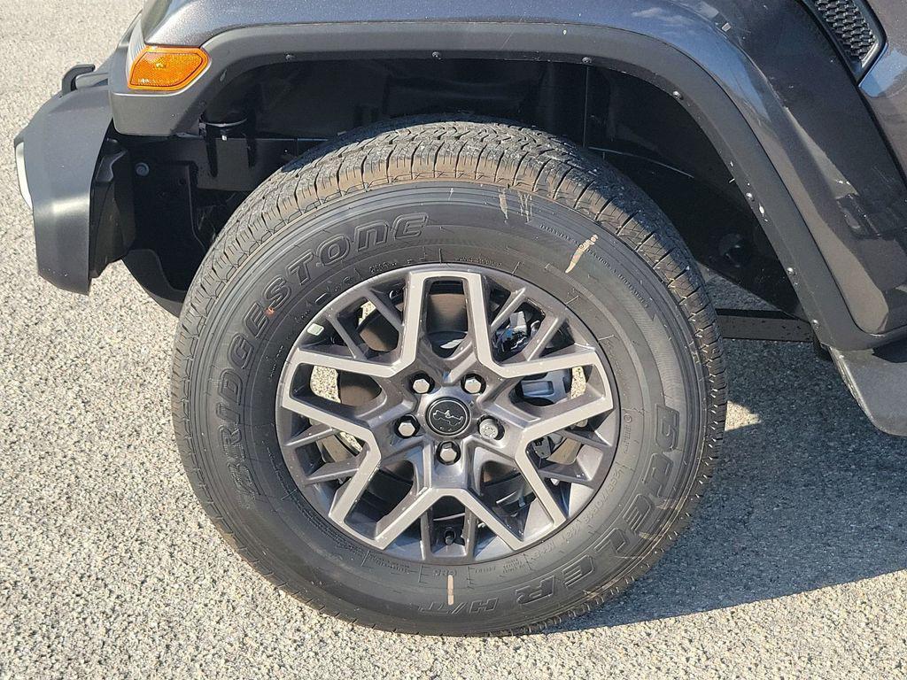 new 2025 Jeep Wrangler car, priced at $50,264