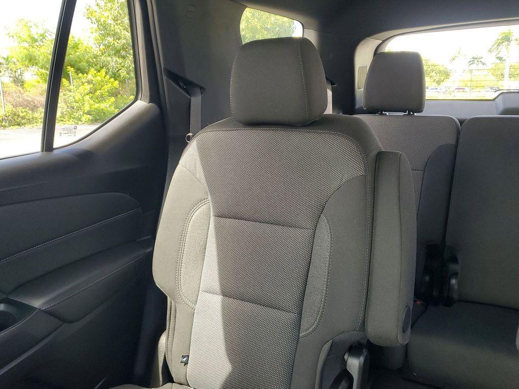used 2023 Chevrolet Traverse car, priced at $28,299