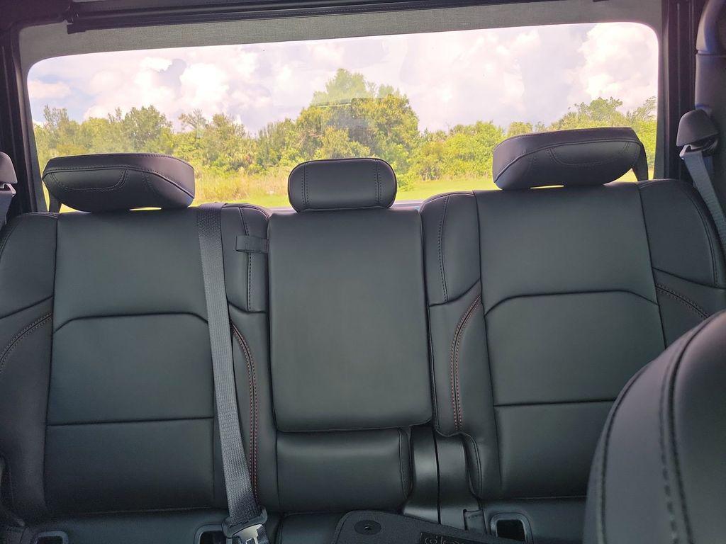 new 2025 Jeep Gladiator car, priced at $40,848