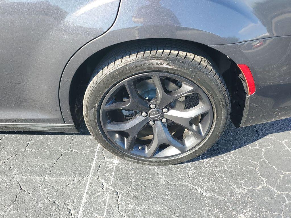 used 2022 Chrysler 300 car, priced at $27,499