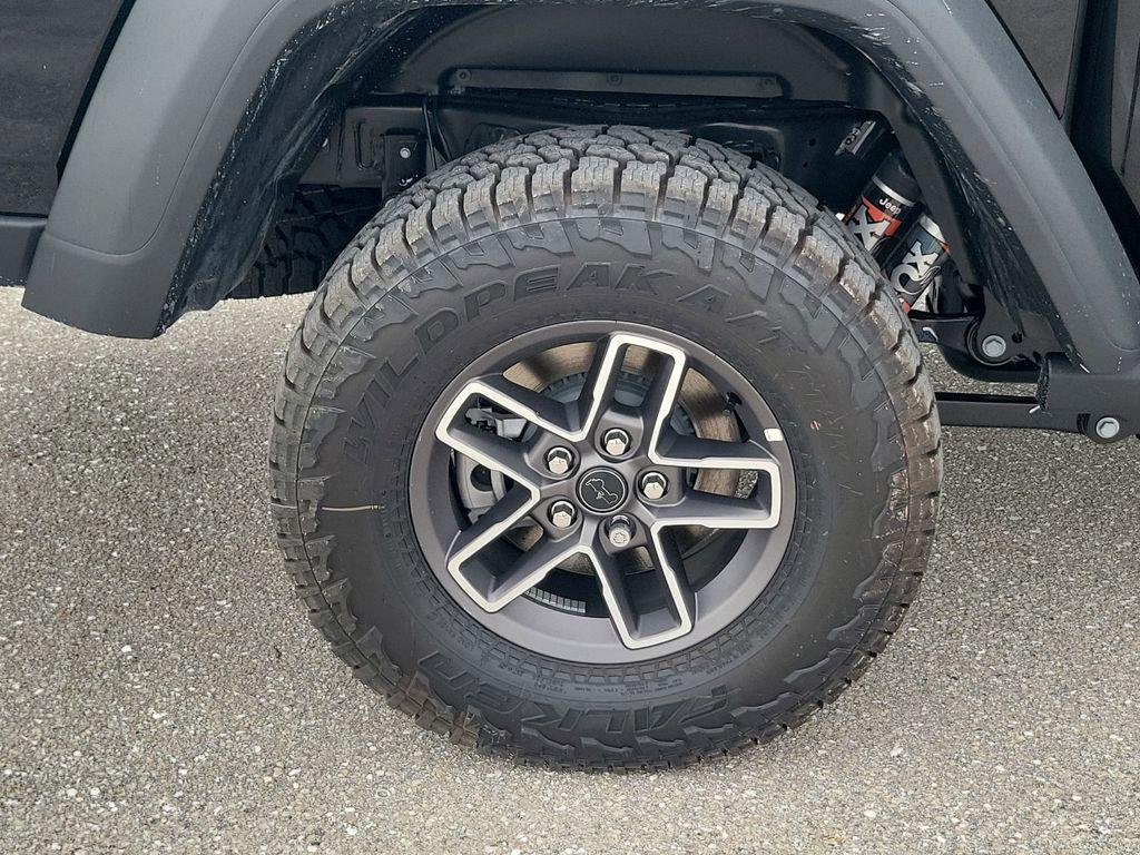 new 2025 Jeep Gladiator car, priced at $52,042
