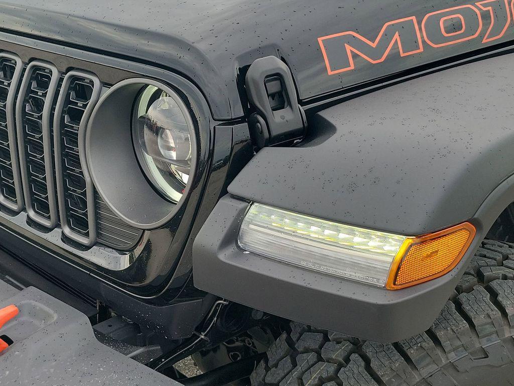 new 2025 Jeep Gladiator car, priced at $52,042