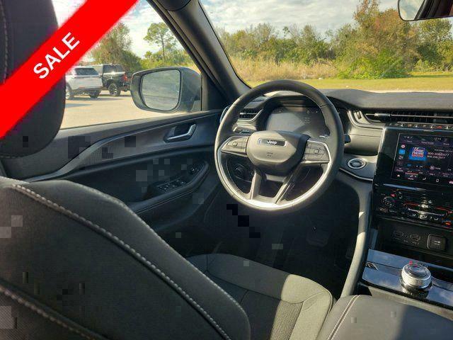 new 2025 Jeep Grand Cherokee car, priced at $32,861