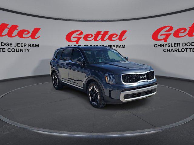 used 2023 Kia Telluride car, priced at $32,862