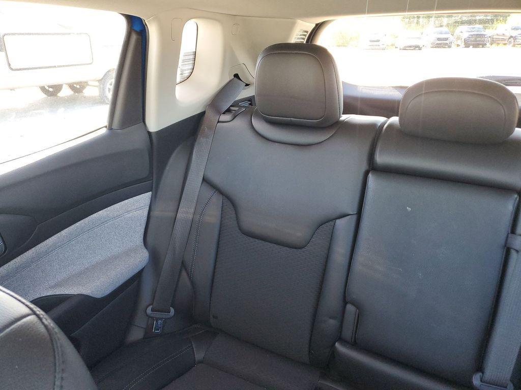 used 2022 Jeep Compass car, priced at $18,399