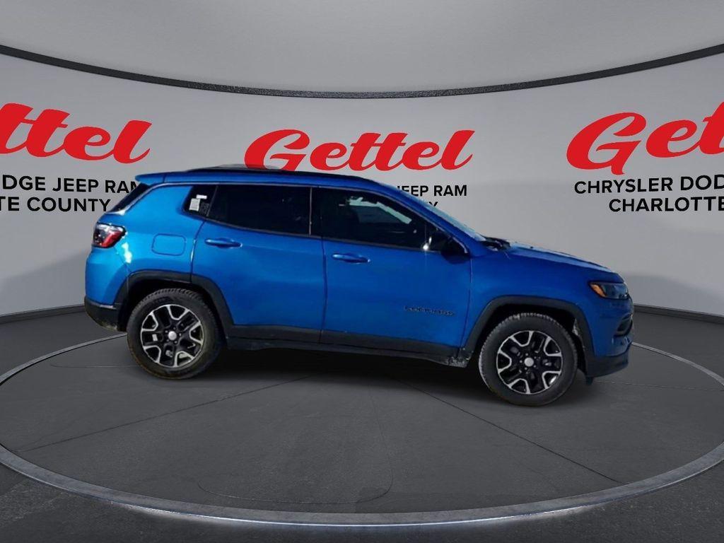 used 2022 Jeep Compass car, priced at $18,399