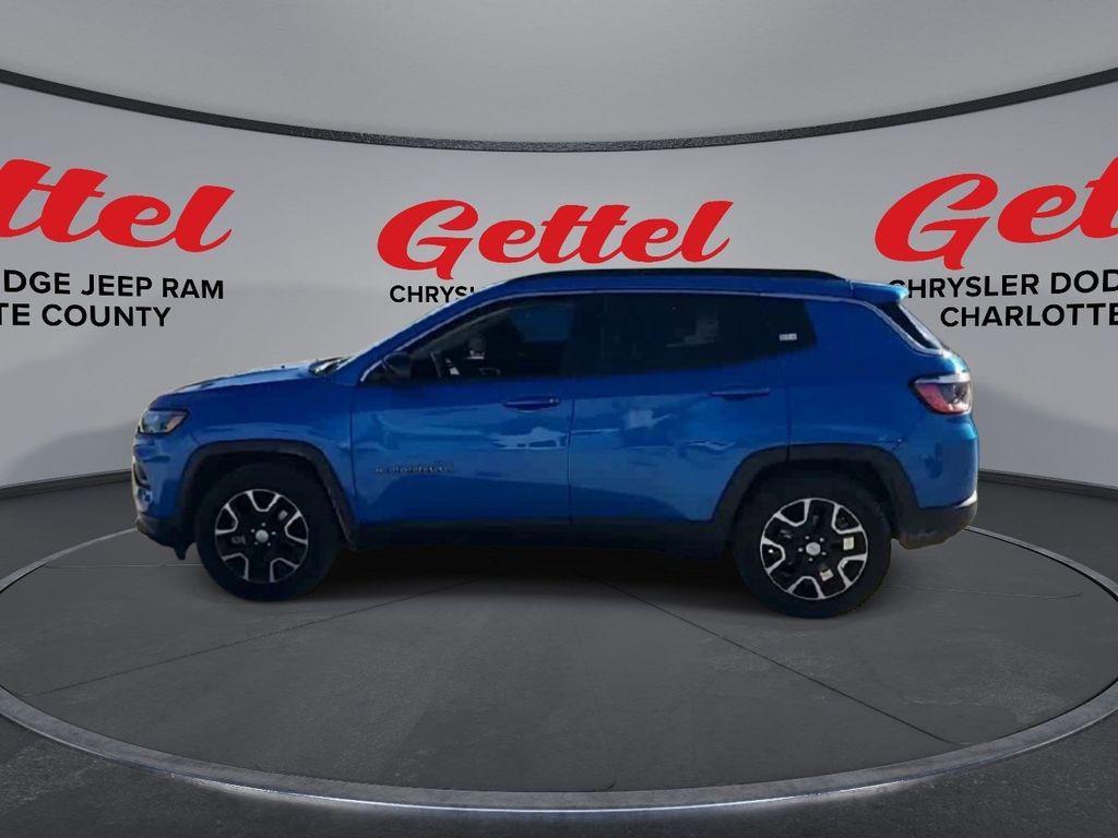 used 2022 Jeep Compass car, priced at $18,399