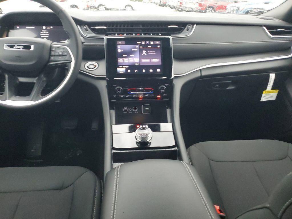 new 2025 Jeep Grand Cherokee L car, priced at $35,373