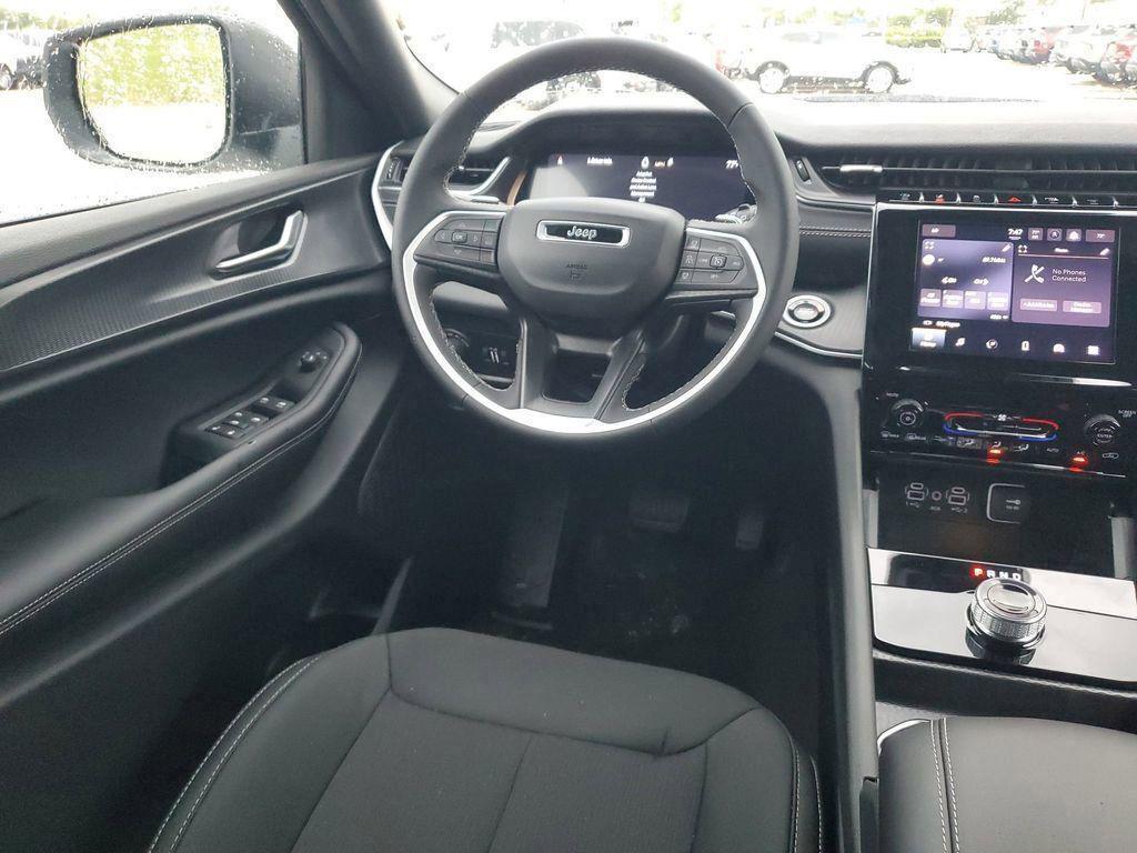 new 2025 Jeep Grand Cherokee L car, priced at $35,373