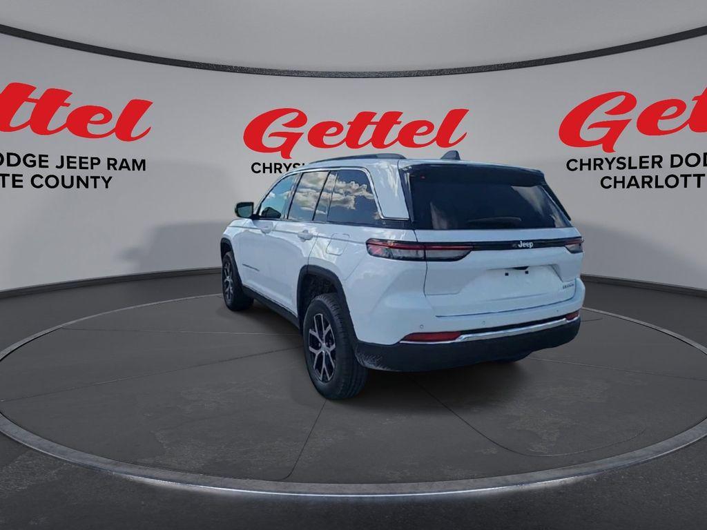 new 2025 Jeep Grand Cherokee car, priced at $40,150