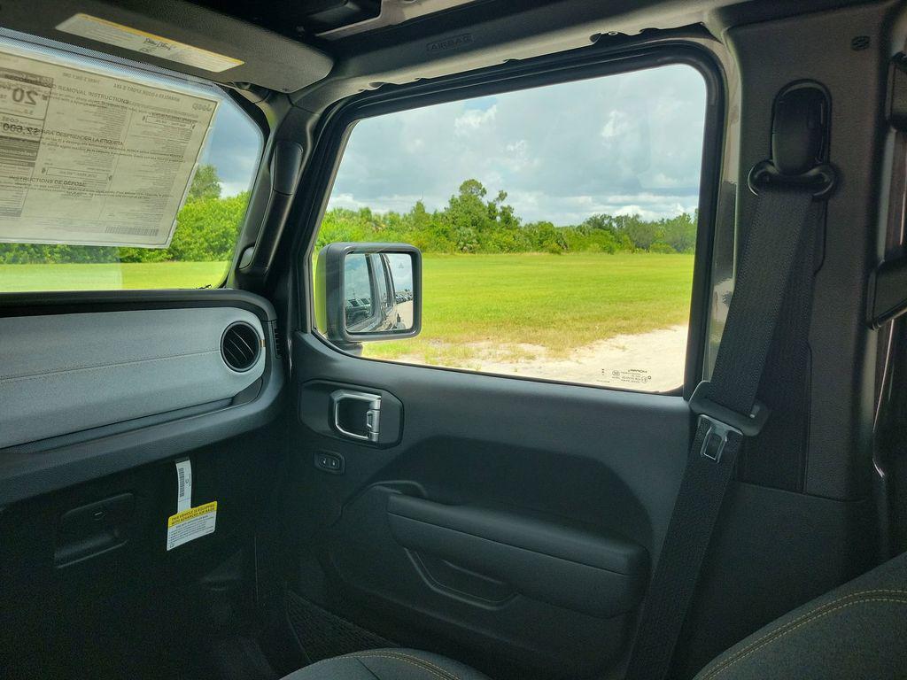 new 2025 Jeep Wrangler car, priced at $53,145