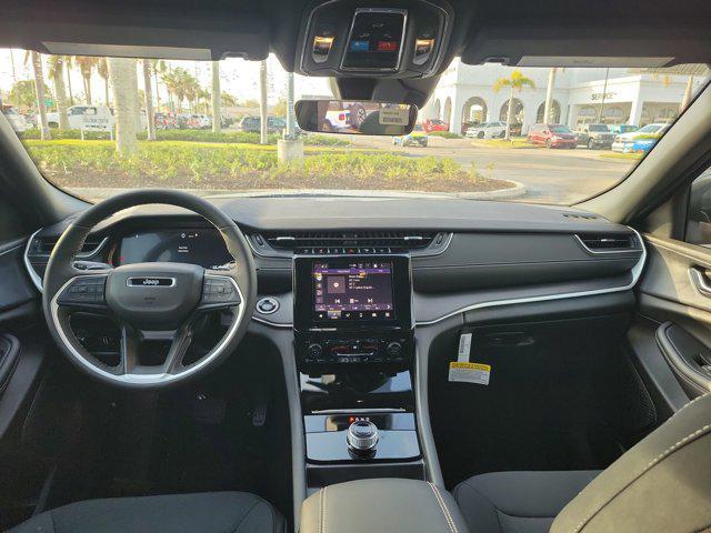 new 2025 Jeep Grand Cherokee car, priced at $41,220