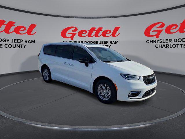 new 2025 Chrysler Pacifica car, priced at $47,320