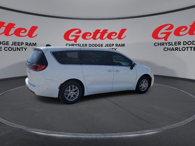 new 2025 Chrysler Pacifica car, priced at $47,320