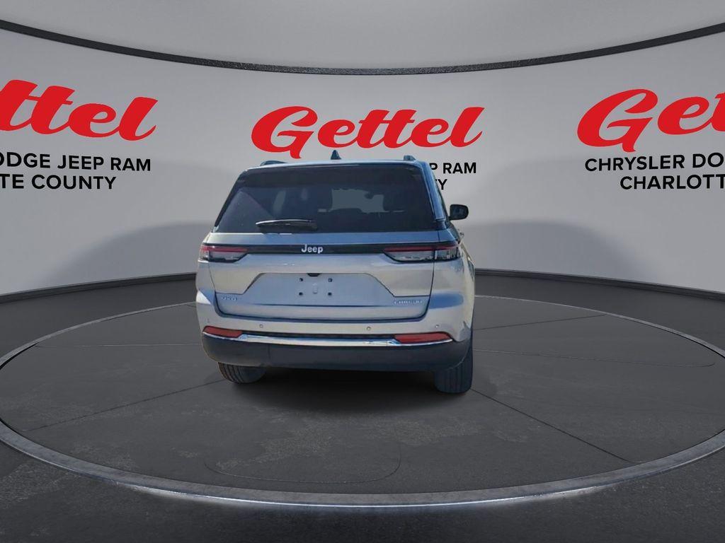 new 2025 Jeep Grand Cherokee car, priced at $37,506