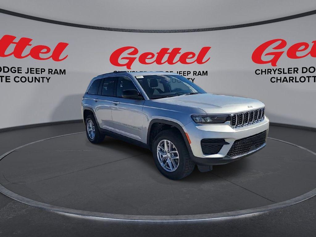 new 2025 Jeep Grand Cherokee car, priced at $37,506