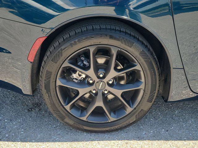 used 2023 Chrysler Pacifica car, priced at $27,186