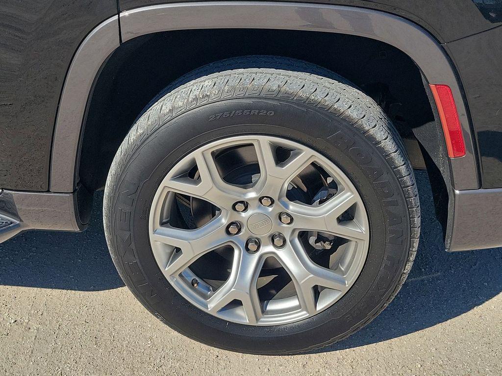 used 2022 Jeep Wagoneer car, priced at $38,299