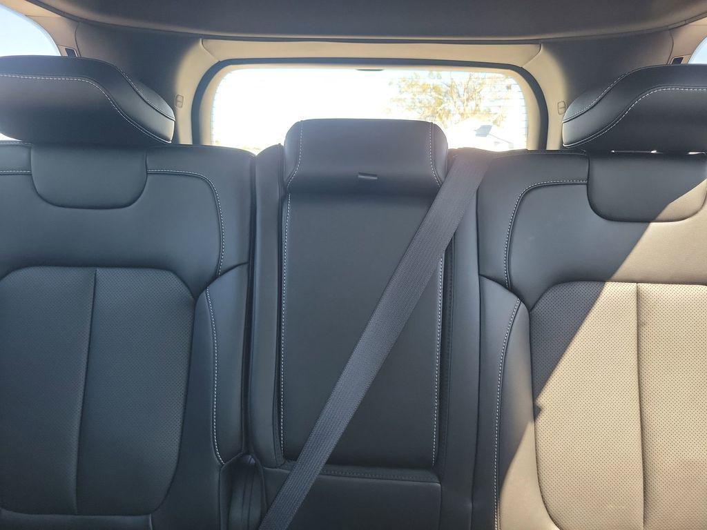 new 2025 Jeep Grand Cherokee car, priced at $43,638