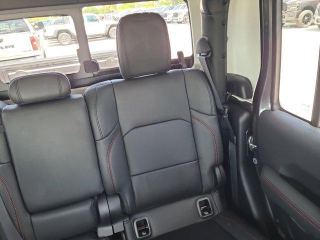 new 2025 Jeep Gladiator car, priced at $55,052