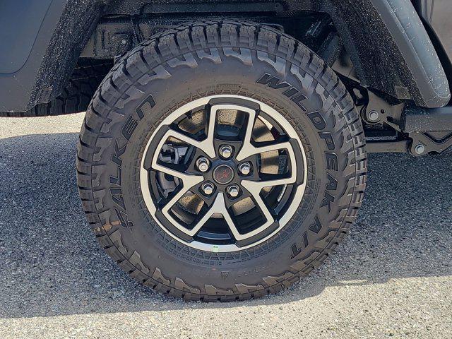 new 2025 Jeep Gladiator car, priced at $55,052