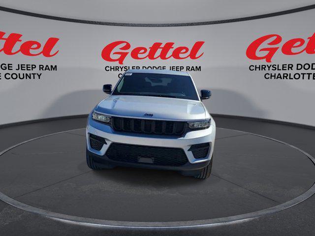 new 2025 Jeep Grand Cherokee car, priced at $45,675