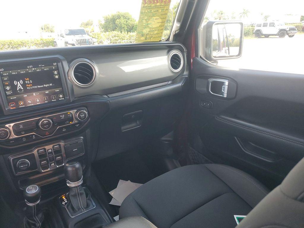 used 2022 Jeep Wrangler Unlimited car, priced at $32,765