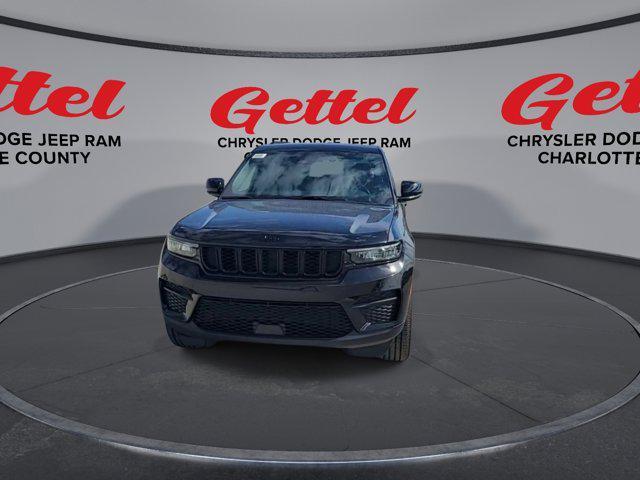 new 2025 Jeep Grand Cherokee car, priced at $45,675