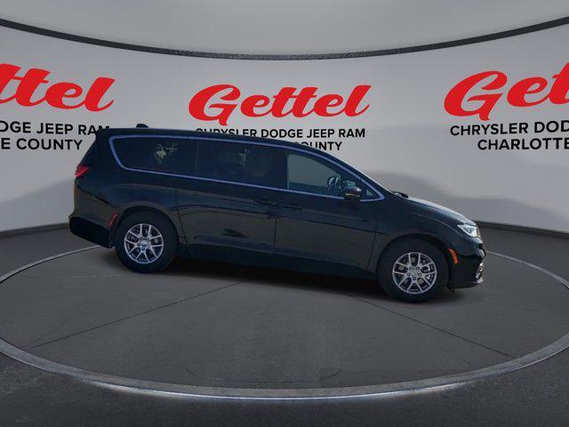 new 2025 Chrysler Pacifica car, priced at $47,320