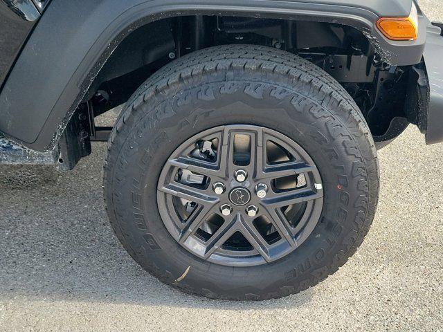 new 2025 Jeep Gladiator car, priced at $41,620