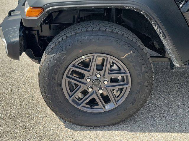 new 2025 Jeep Gladiator car, priced at $47,904