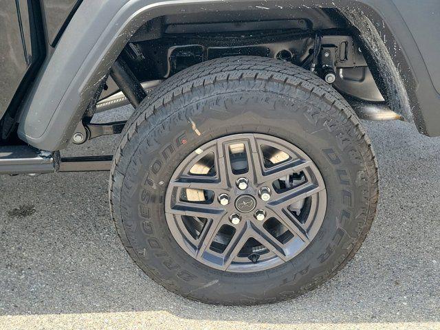 new 2025 Jeep Gladiator car, priced at $41,620