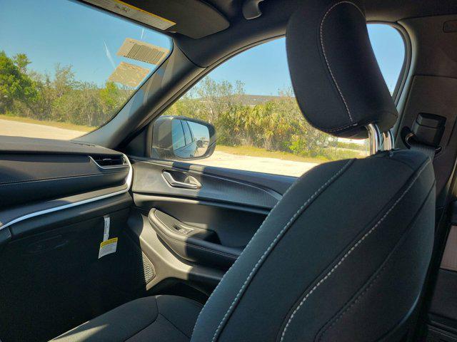 new 2025 Jeep Grand Cherokee L car, priced at $43,220